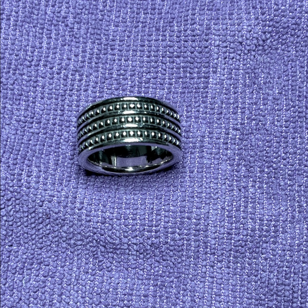 James Avery Silver Beaded Band Ring size 7